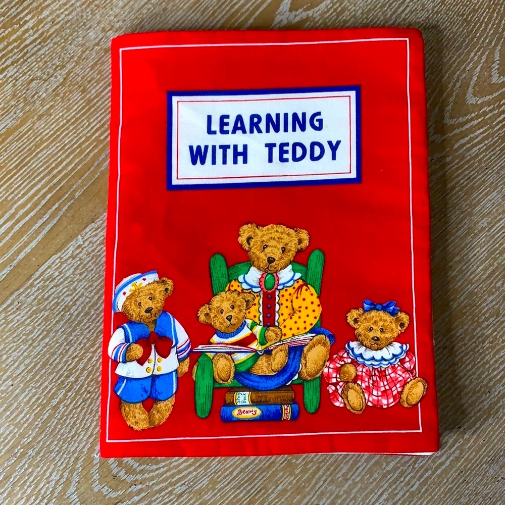 VIP LIBRARY Vintage Learning With Teddy Cloth Book